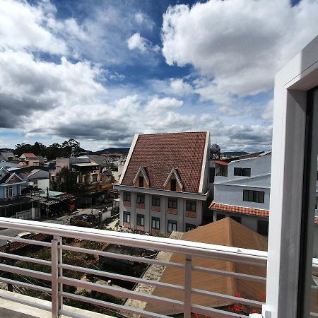 Dong Duc Hostel Da Lat Exterior photo